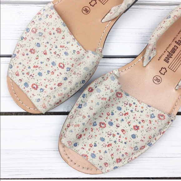 Jeffrey Campbell Floral Summer Sandals 39 - Picture 3 of 7